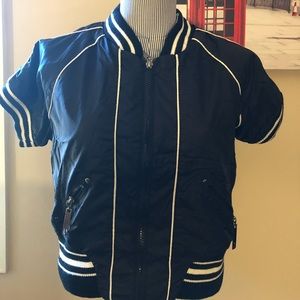 Short sleeve bomber